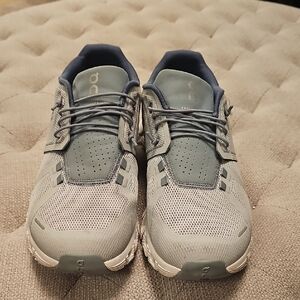 On Running Men's Light Gray and Blue Sneakers